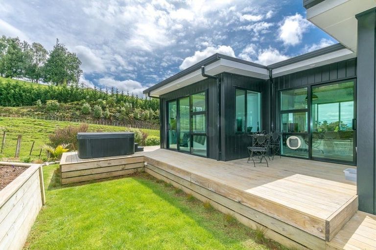 Photo of property in 6 Tiwarawara Lane, Puketotara, Te Awamutu, 3876