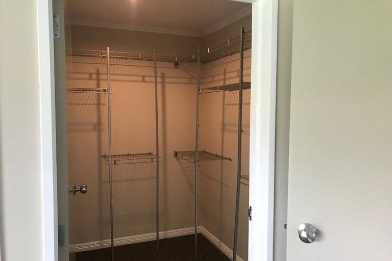 Photo of property in 12 Suncrest Drive, West Harbour, Auckland, 0618