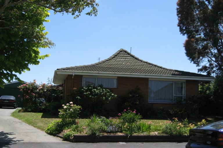 Photo of property in 7 Woodstock Place, Russley, Christchurch, 8042