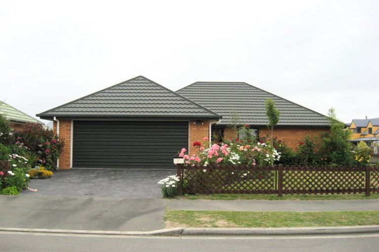 Photo of property in 8 Seascape Gardens, Bromley, Christchurch, 8062