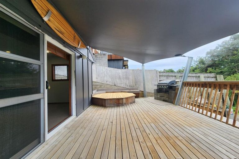 Photo of property in 53 Pitcairn Street, Oakura, 4314