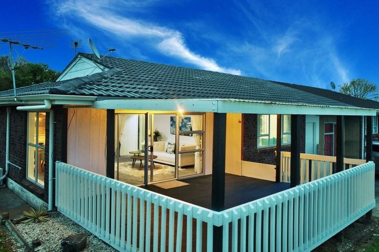 Photo of property in 2/56 Archibald Road, Kelston, Auckland, 0602