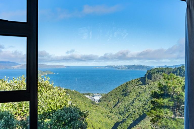 Photo of property in 54 Titiro Moana Road, Korokoro, Lower Hutt, 5012