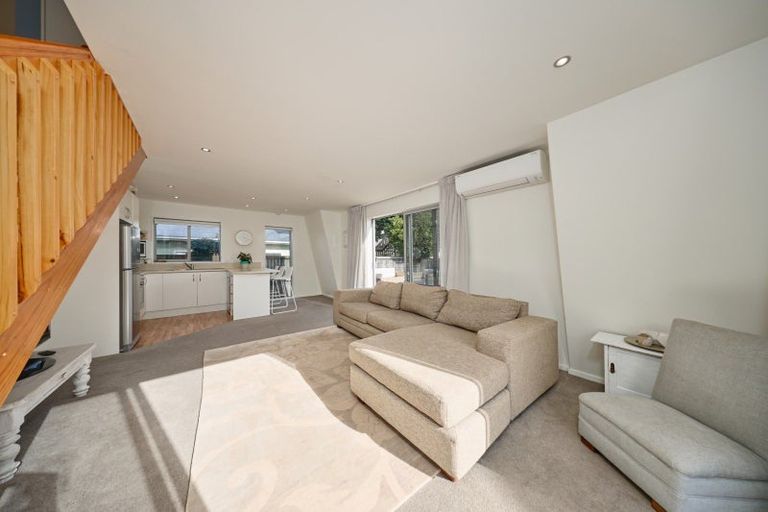 Photo of property in 2/5 Kotuku Road, South Bay, Kaikoura, 7300