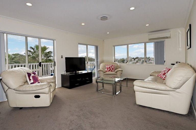 Photo of property in 259 Glengarry Road, Glen Eden, Auckland, 0602