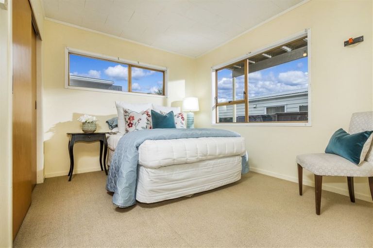 Photo of property in 2/57 Lake Road, Devonport, Auckland, 0624