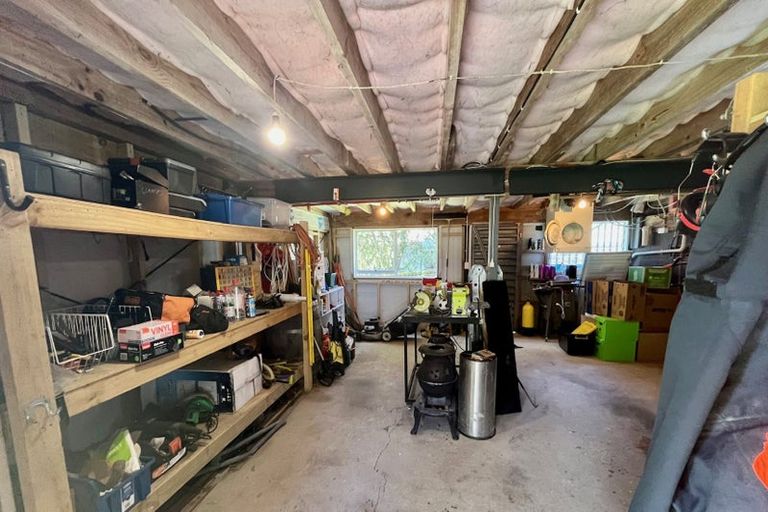 Photo of property in 26 Rimu Road, Stanmore Bay, Whangaparaoa, 0932