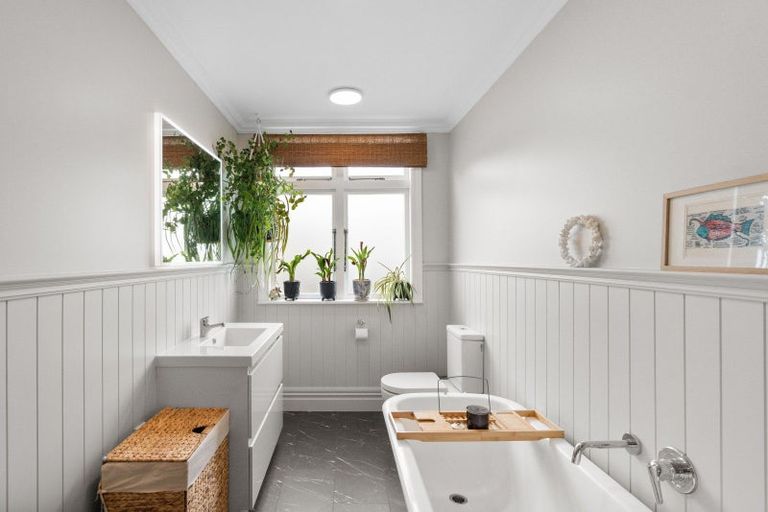 Photo of property in 37 Kiharoa Street, Otaki Beach, Otaki, 5512