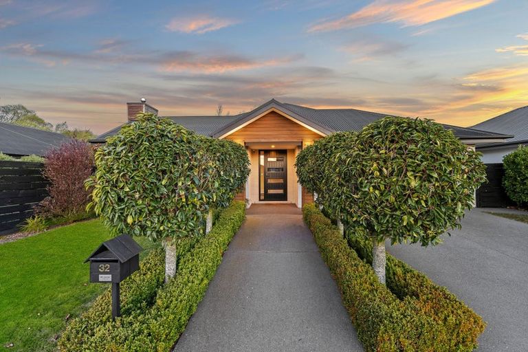 Photo of property in 32 Bronco Drive, Aidanfield, Christchurch, 8025
