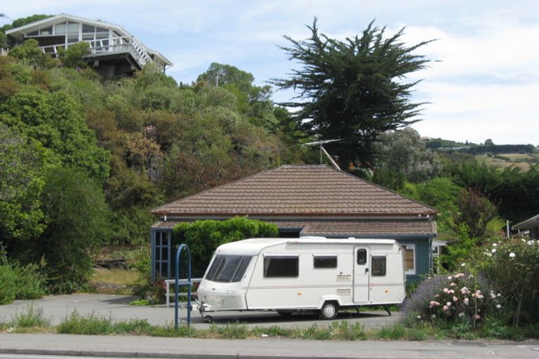 Photo of property in 200 Main Road, Redcliffs, Christchurch, 8081