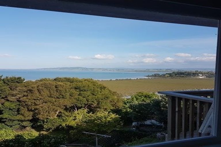 Photo of property in 9 Harbour View Road, Onerahi, Whangarei, 0110