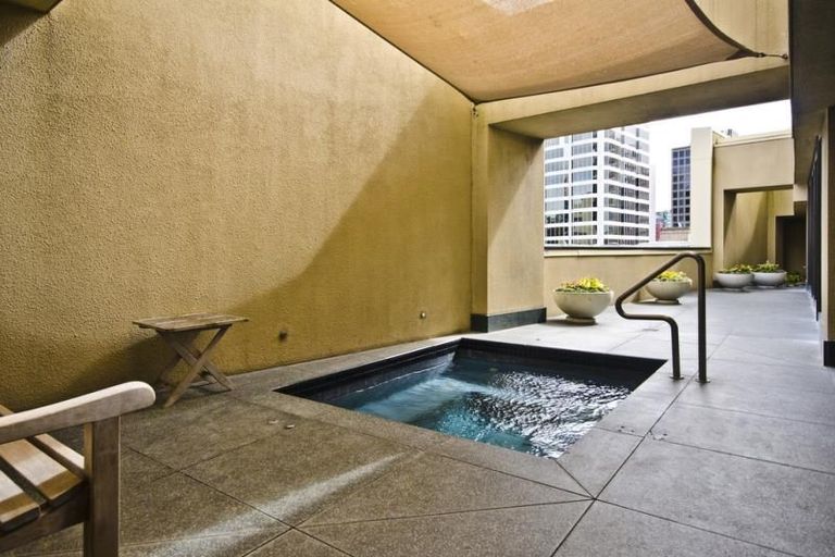 Photo of property in The Metropolis Apartments, 2914/1 Courthouse Lane, Auckland Central, Auckland, 1010