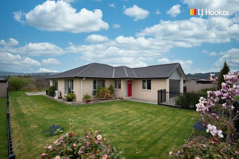 Photo of property in 8 Centre Street, Mosgiel, 9024