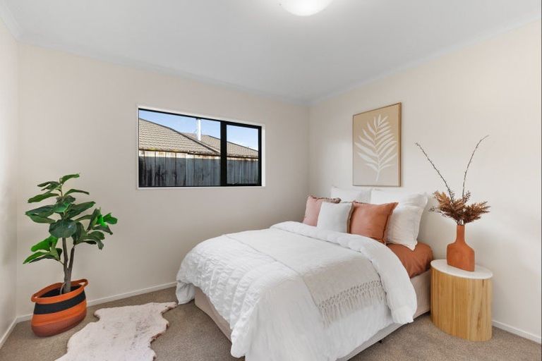 Photo of property in 13 Homewood Avenue, Levin, 5510