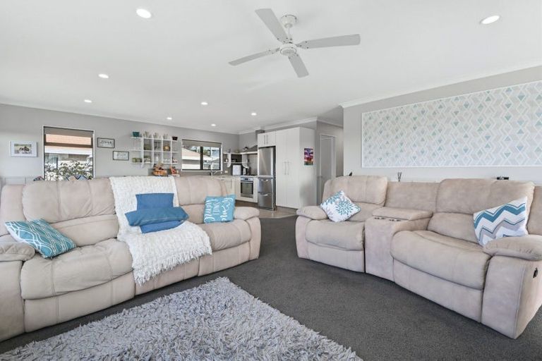 Photo of property in 6a Taramea Rise, Pyes Pa, Tauranga, 3112