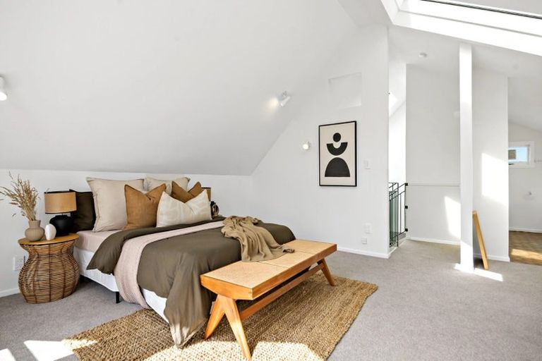 Photo of property in 2a Seaforth Avenue, Mangere Bridge, Auckland, 2022