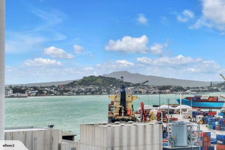 Photo of property in Scene Three Apartments, 1311/30 Beach Road, Auckland Central, Auckland, 1010