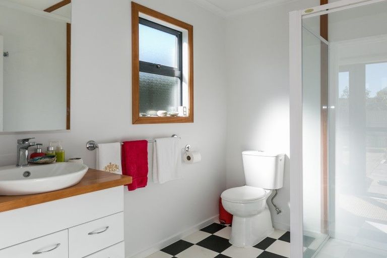 Photo of property in 43 Shoal Beach Road, Aramoana, Waipawa, 4271