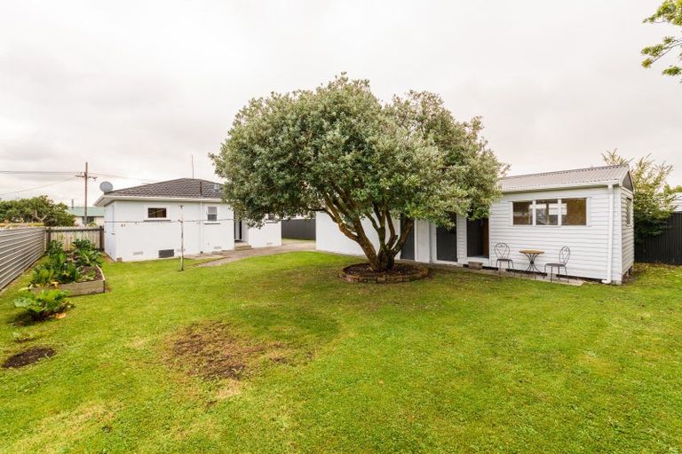 Photo of property in 1 Montagu Street, Feilding, 4702