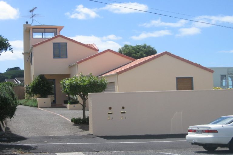 Photo of property in 2b Church Street, Devonport, Auckland, 0624