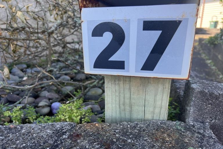 Photo of property in 27 Raleigh Street, Waitara, 4320