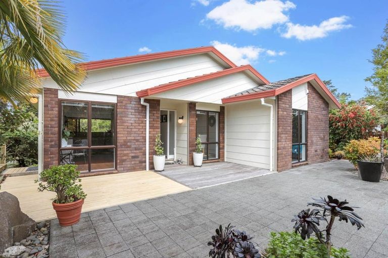 Photo of property in 43 Vintage Drive, Henderson, Auckland, 0612