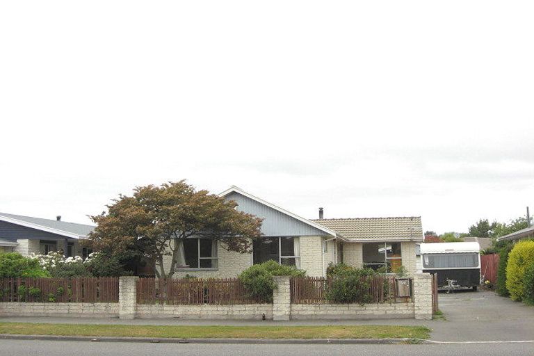 Photo of property in 23 Queenspark Drive, Parklands, Christchurch, 8083