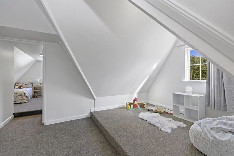 Photo of property in 117 Horoeka Street, Stokes Valley, Lower Hutt, 5019