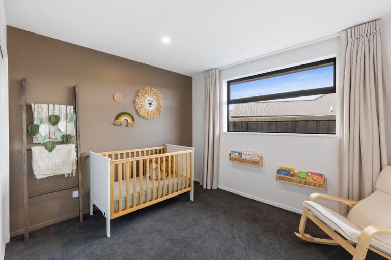 Photo of property in 39 Plover Avenue, Amberley, 7410