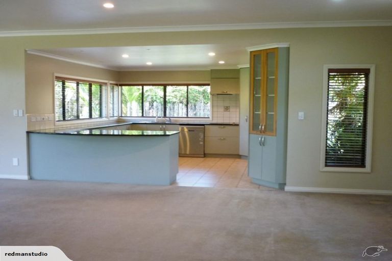 Photo of property in 355 Henderson Valley Road, Henderson Valley, Auckland, 0612