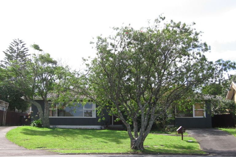 Photo of property in 10 Stansfield Place, Sunnyhills, Auckland, 2010