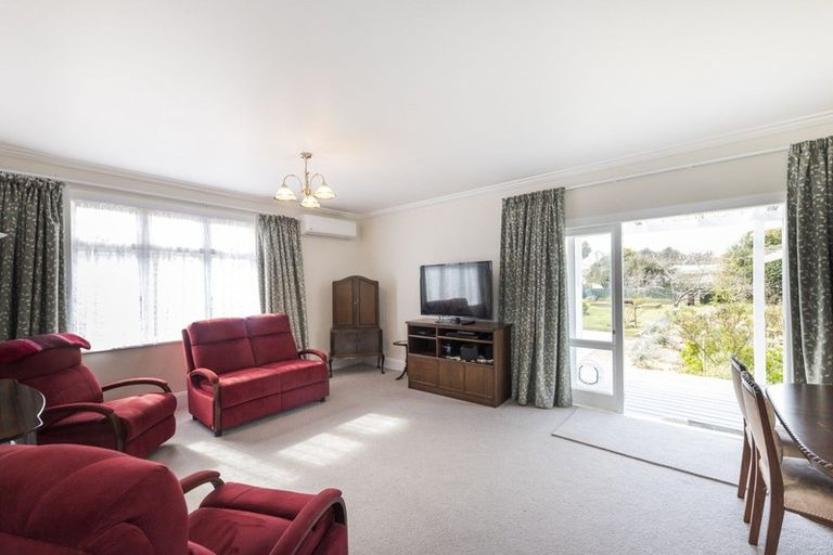 Photo of property in 7 Station Road, Marton, 4710