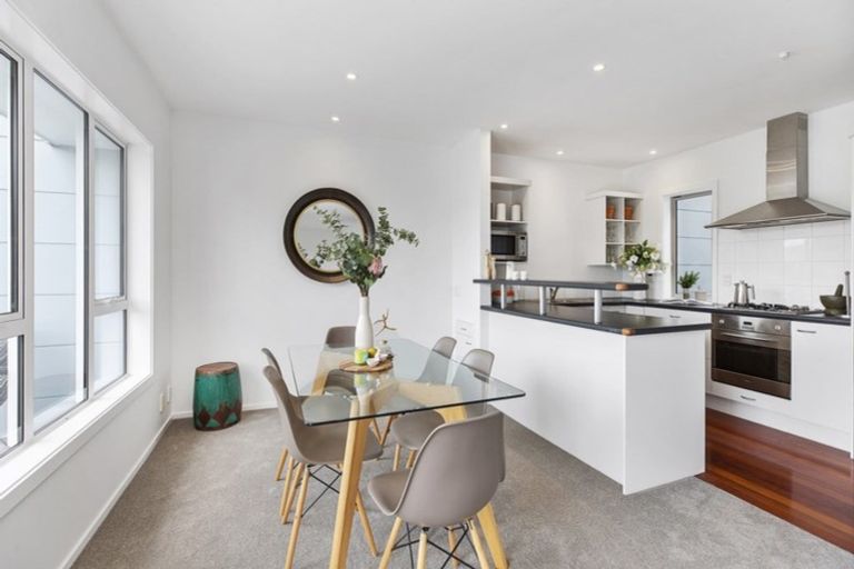 Photo of property in 8b Awa Road, Miramar, Wellington, 6022