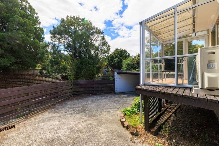 Photo of property in 34 Harbour View Road, Harbour View, Lower Hutt, 5010