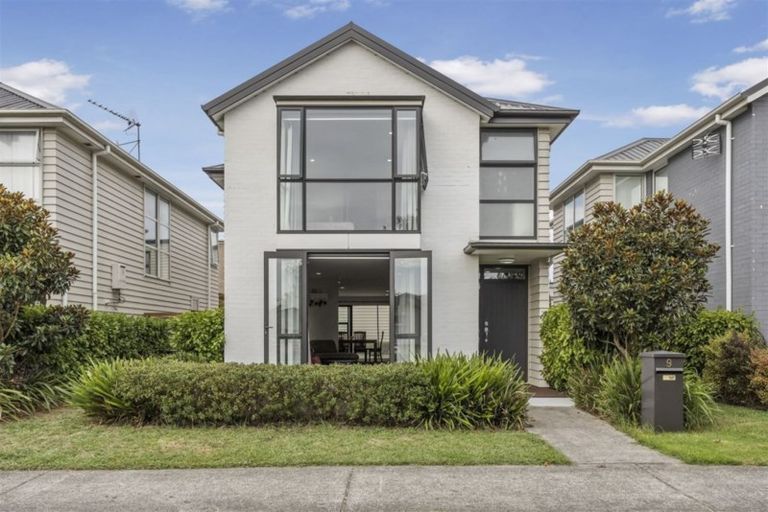 Photo of property in 9 Popokatea Drive, Takanini, 2112