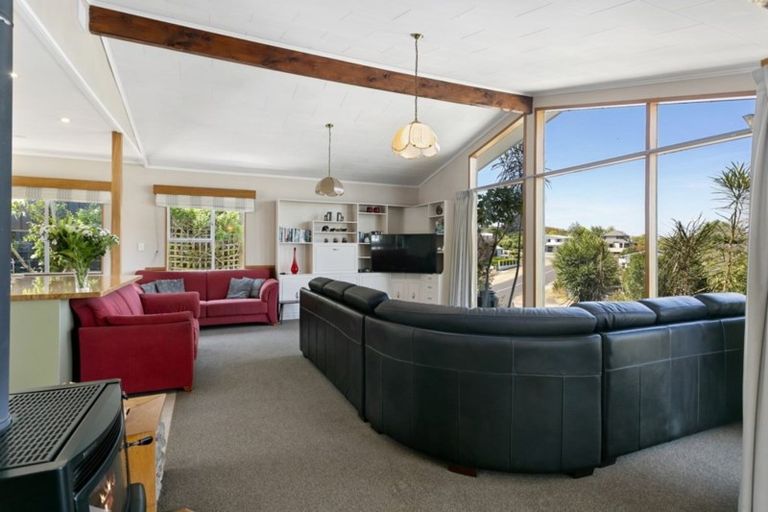 Photo of property in 66 Kurupae Road, Hilltop, Taupo, 3330