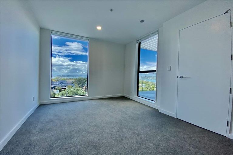 Photo of property in 402/19 Rawene Road, Birkenhead, Auckland, 0626