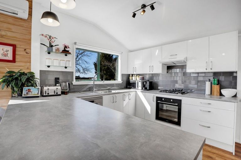 Photo of property in 97 Cordelia Street, Stratford, 4332