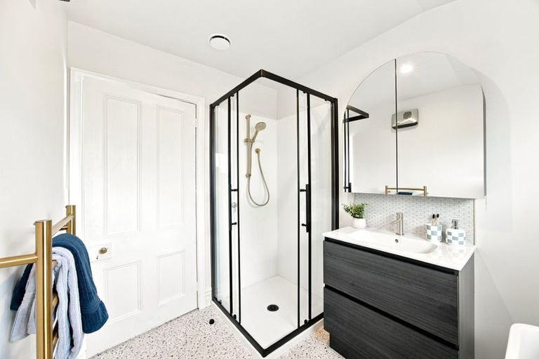 Photo of property in 22 Dickens Street, Addington, Christchurch, 8024