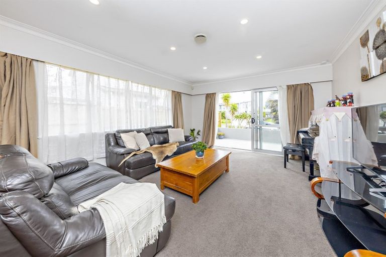 Photo of property in 7 Beldon Place, Pakuranga Heights, Auckland, 2010