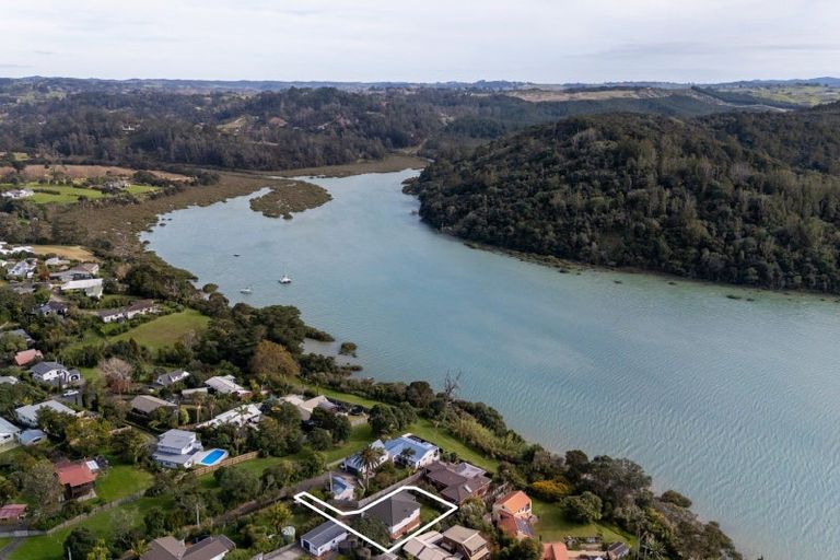 Photo of property in 3/41 Okura River Road, Okura, Albany, 0792