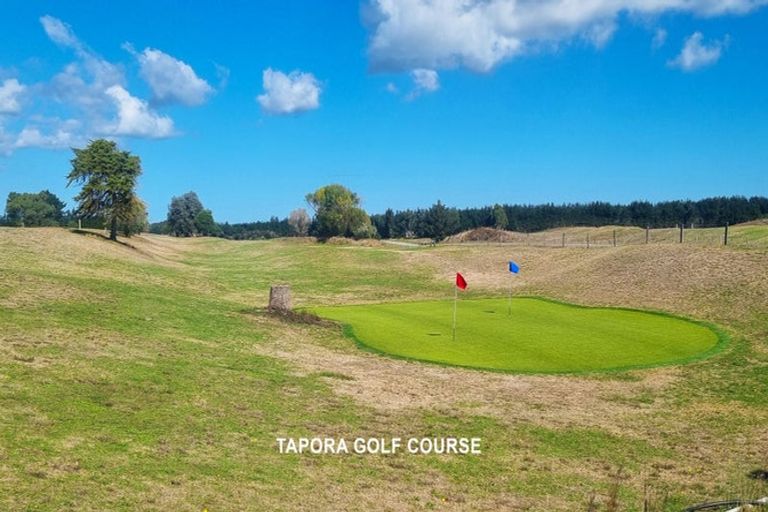 Photo of property in 14 Journeys End, Tapora, 0977