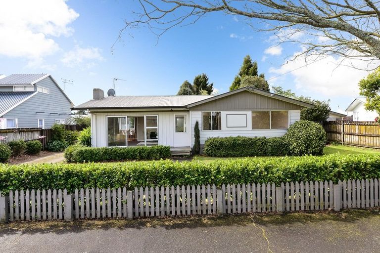 Photo of property in 16 Forth Crescent, Glenview, Hamilton, 3206