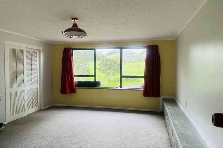 Photo of property in 206 Hurndall Street West, Maungaturoto, 0520