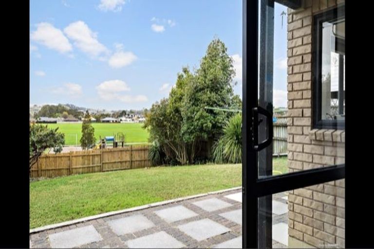 Photo of property in 18 The Glade North, Pukekohe, 2120