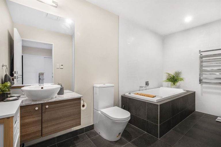 Photo of property in Wilk Heights, 6/8 Wilk Lane, Browns Bay, Auckland, 0630