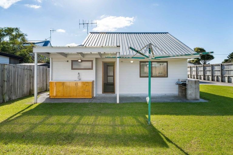Photo of property in 205 Tamaki Road, Whangamata, 3620