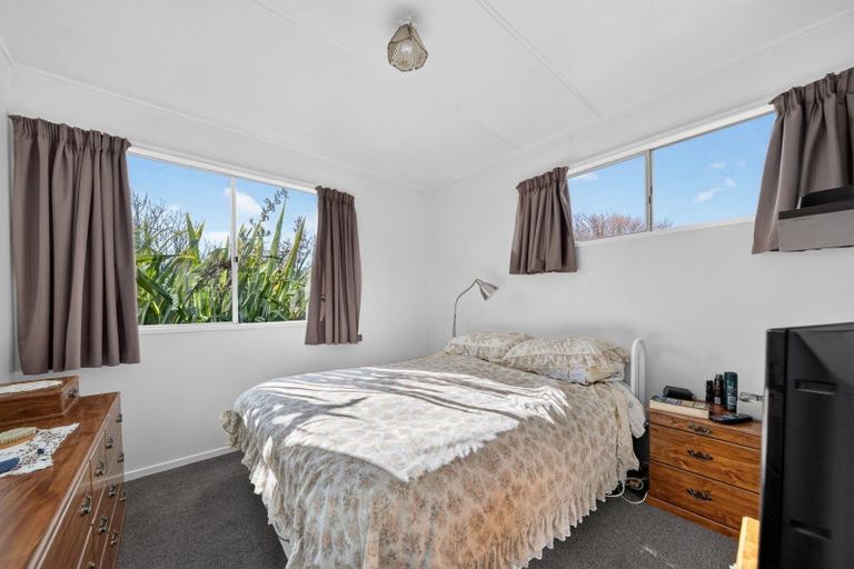 Photo of property in 1 Taverner Street, Carterton, 5713