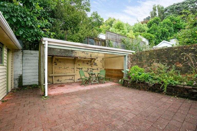Photo of property in 25 Newman Terrace, Thorndon, Wellington, 6011