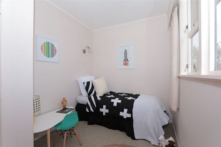 Photo of property in 16 Awarua Street, Ngaio, Wellington, 6035